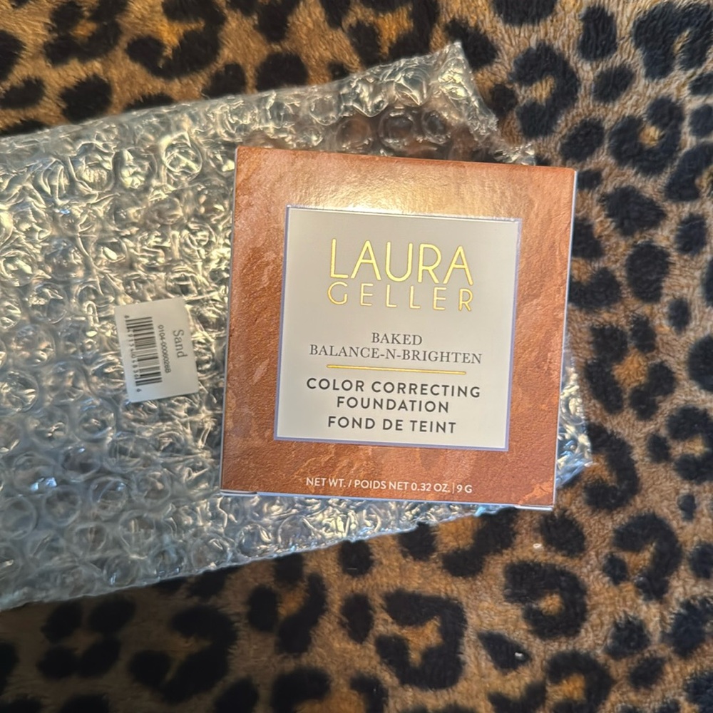 Laura Geller Powder Foundation